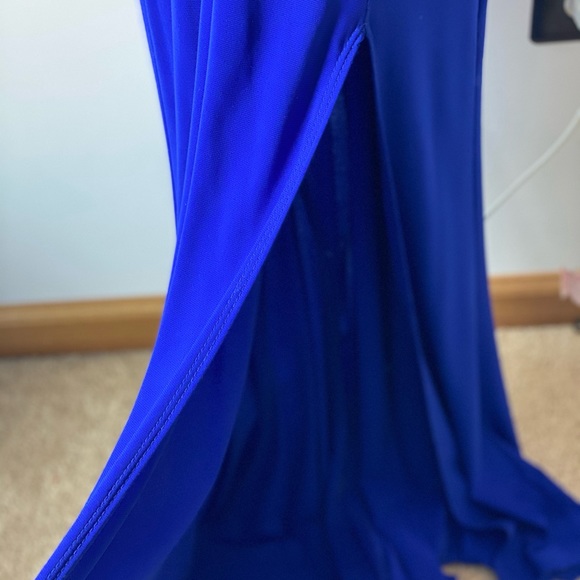 Dress - Picture 3 of 5